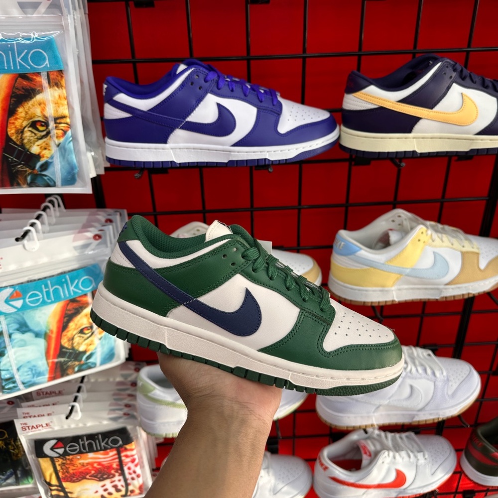 Nike Green George women’s shoes